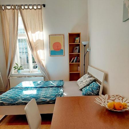 Cozy Studio In Vinohrady Прага Экстерьер фото
