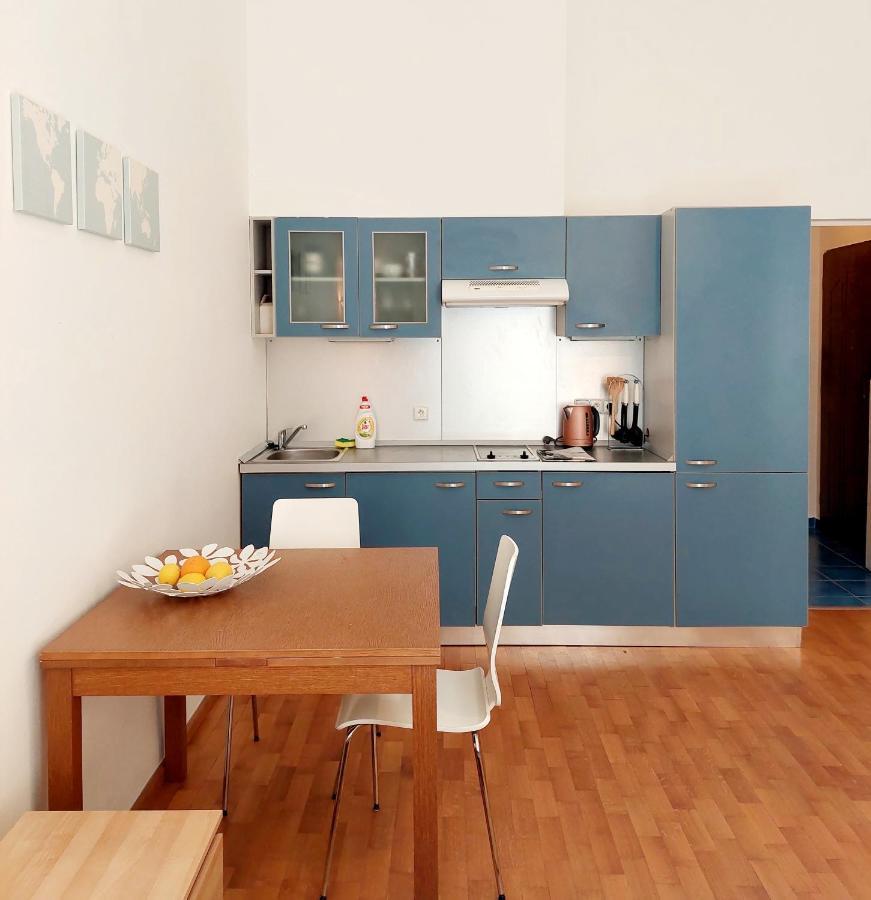 Cozy Studio In Vinohrady Прага Экстерьер фото
